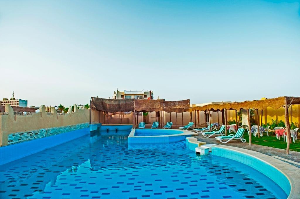 Aida Beach Hotel - Эль-Аламейн Экстерьер фото