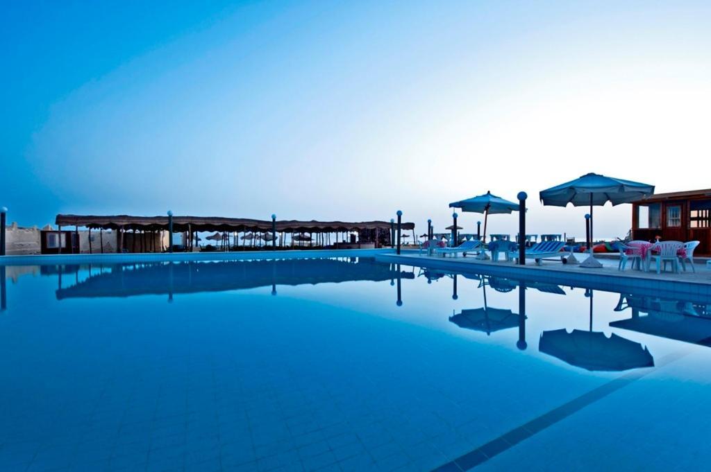 Aida Beach Hotel - Эль-Аламейн Экстерьер фото